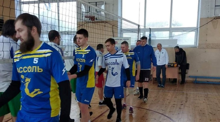 Смілянські волейболісти здобули перемогу у відкритому Кубку