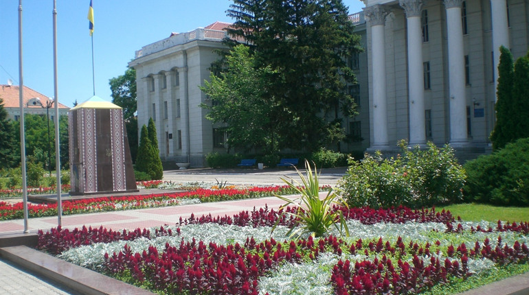 У Нову Каховку прийшло літо