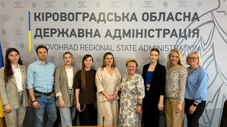 Проект "Нові можливості" для українських жінок та молоді Кіровоградської області : як долучитися