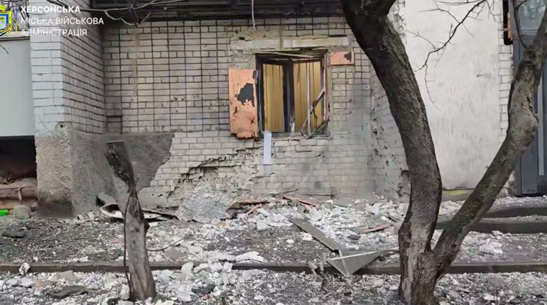 Росія за добу обстріляла понад 20 населених пунктів Херсонщини: є загиблий і поранені