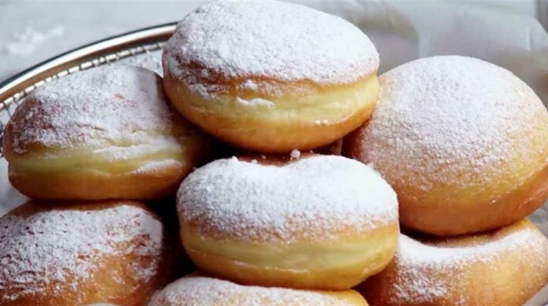 Рецепт дня: сирні пончики на кефірі