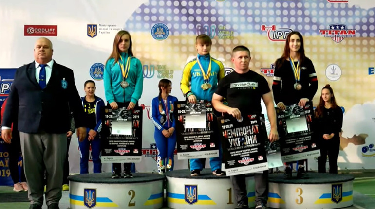 Попаснянські спортсмени стали переможцями та призерами чемпіоната України з класичного пауерліфтингу