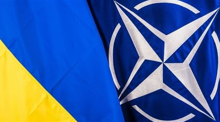 «Хай би приходили і дали жару». Як НАТО може захистити Україну, коли Росія готує напад
