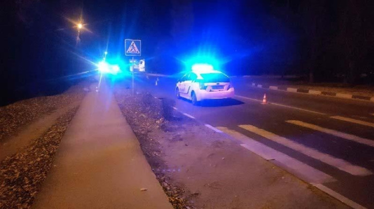 У Вараші п’яний водій насмерть збив жінку і втік, але згодом сам повернувся на місце ДТП