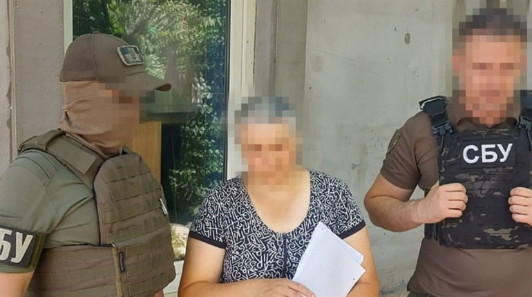 СБУ затримала колаборантку з Херсонщини — жінка очолила окупаційну адміністрацію