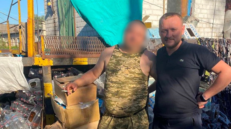 Війна зробила нас волонтерами і вчить допомагати іншим: засновник благодійного фонду Денис Савченко
