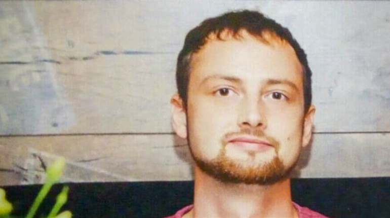 Обливали крижаною водою та били шокером: ув'язнений мелітополець розповів про жахливі тортури росіян
