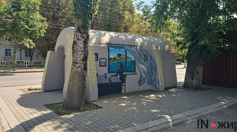 На херсонському укритті створили мурал, присвячений окупованому Криму