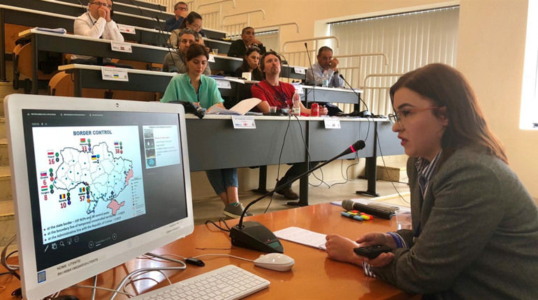 Щоб побудувати кар'єру, жінкам доводиться окреслювати червоні лінії. Історія прикордонниці з Одещини