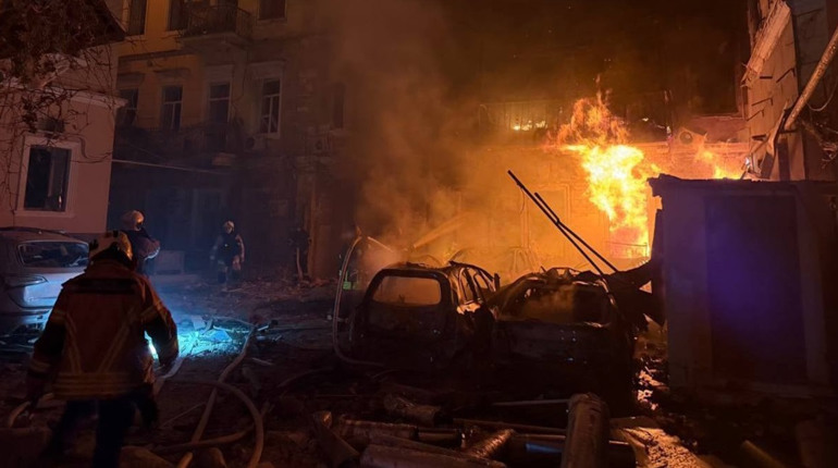 Масована атака на Одещину: в Біляївці чули вибухи, вранці шукали донорів для пораненого військового