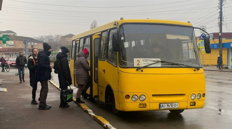 На маршруті автобусів №2 та №3 у Переяславі запровадили нову зупинку: оновлений графік
