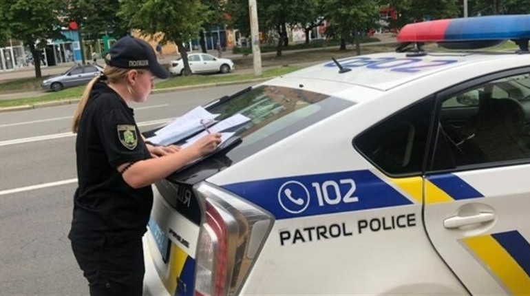Ще одне порушення ПДР у Городку: водій не пропустив автомобіль