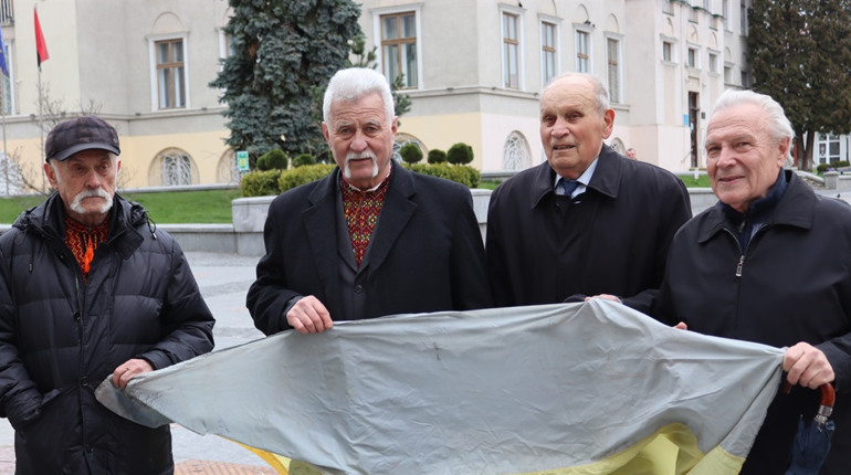 Мирослав Глубіш розповів, як 33 роки тому у Дрогобичі над ратушею вперше підняли український прапор
