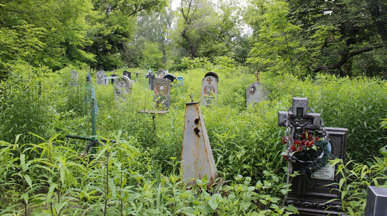 Заборонили відвідувати кладовища: що треба знати попаснянам
