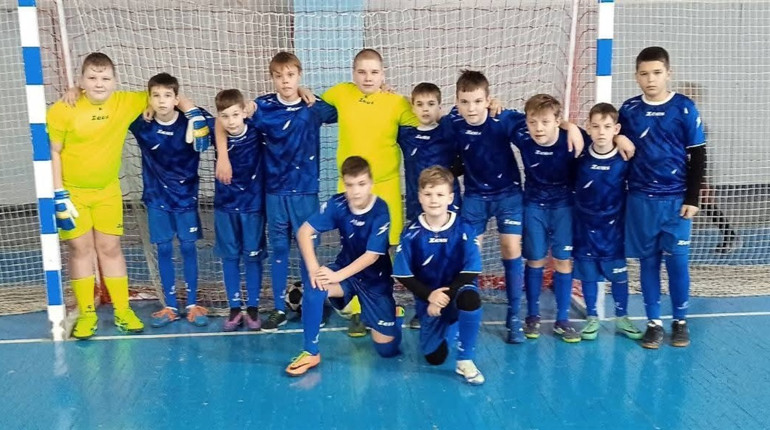 Кілька матчів за день. Черговий тур зимової першості для первомайських футболістів з ДЮСШ