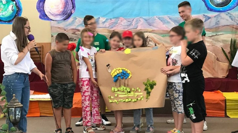 Дітей переселенців запрошують відвідати безкоштовний табір у Первомайську