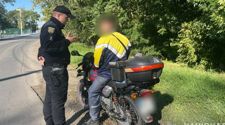 866 адмінпротоколів, 66 з них - на підлітків: перші результати операції "Мотоцикліст" на Одещині