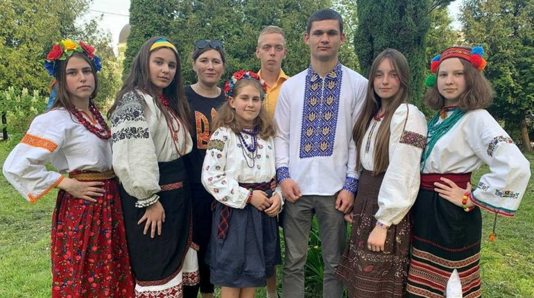 Понад сто вишитих сорочок зберігає у власній колекції червоноградка Руслана Горбай-Хомік