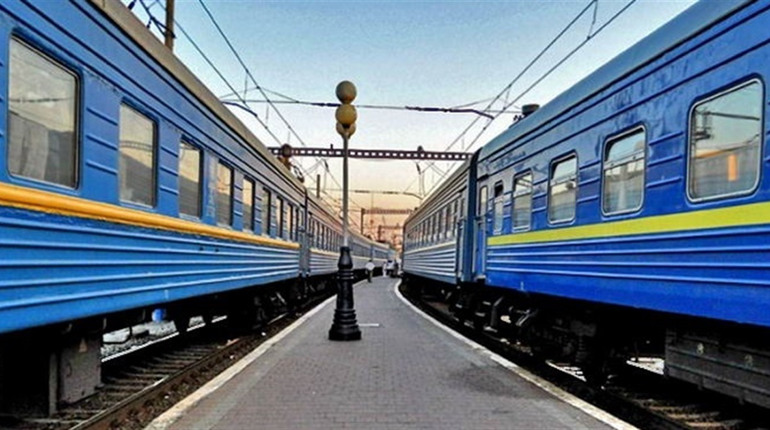 Трагедія через необережність: в Одесі локомотив насмерть переїхав працівника залізниці