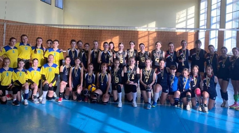 Фінали чемпіонатів Хмельниччини серед дівчат: старокостянтинівські волейболісти у призерах!