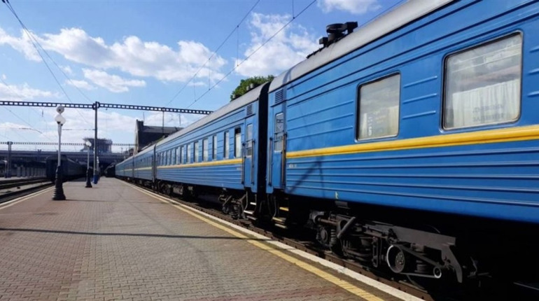 З 28 квітня щоденно курсуватиме поїзд сполученням Суми — Київ через Ворожбу
