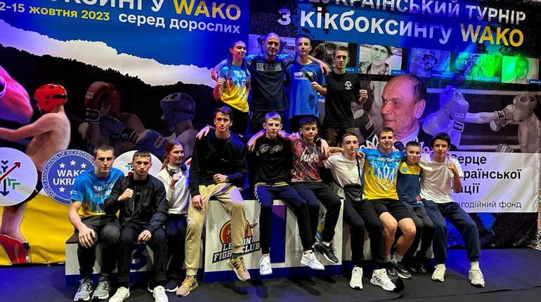 Черкащани посіли призові місця на Всеукраїнському турнірі з кікбоксингу WАКО