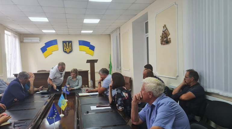 Куди телефонувати, якщо зникло світло, або виникли проблеми з енергопостачанням