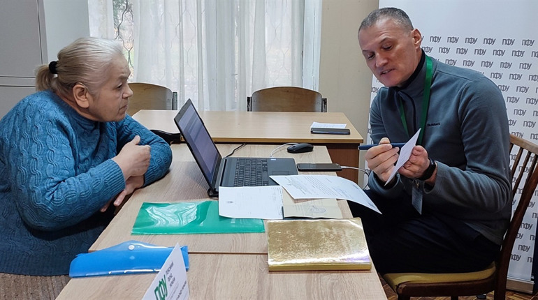 28 листопада переселенців з Луганщини консультуватимуть фахівці Пенсійного фонду. Куди звертатися
