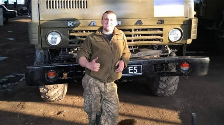 Підтримайте петицію: родина загиблого воїна з Первомайська ініціювала вшанування його званням Героя