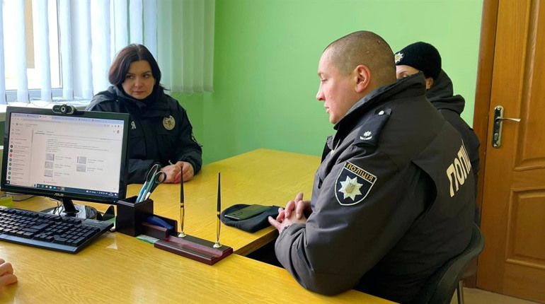 У трьох школах Шостки проходять стажування офіцери безпеки