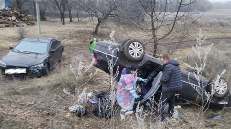 На Смілянщині сталося 2 аварії: три автівки злетіли у кювет