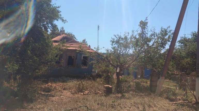 На Куп’янщині через російські обстріли пошкоджено школу, житлові будинки та автомобілі