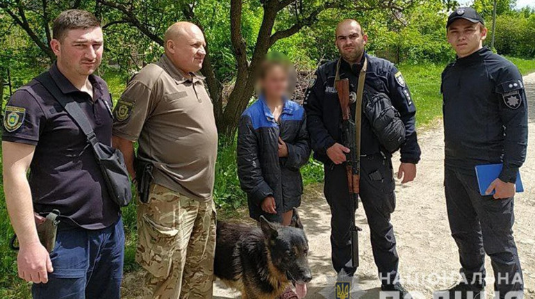 Втікачку знайшов Мухтар: поліцейський пес розшукав дівчинку на Христинівщині