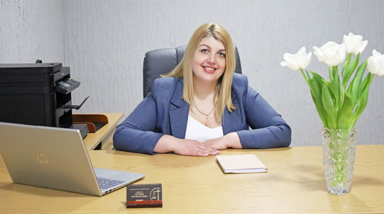 Адвокат у Жмеринці Інна Петлик: досвід та професіоналізм у галузі права