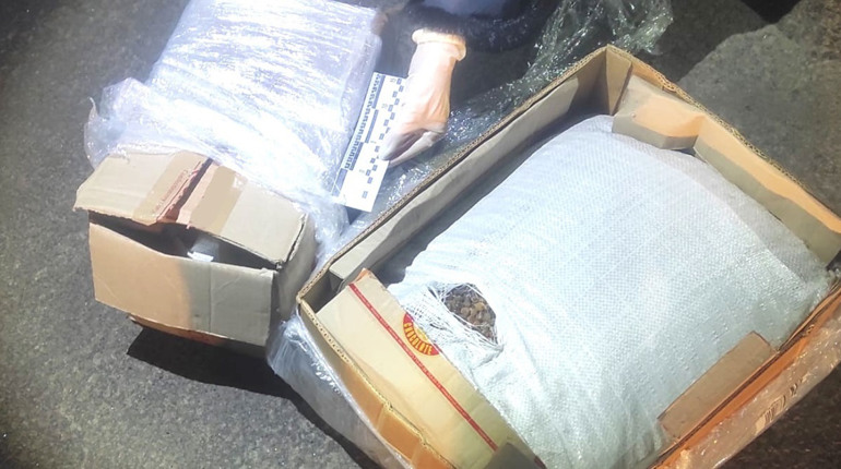 У варашанина поліцейські вилучили майже сорок кілограмів бурштину