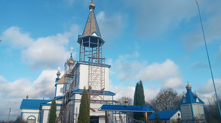 До 255-ї річниці козацькій Свято-Покровській церкві в Городецькому благодійники подарували дзвони