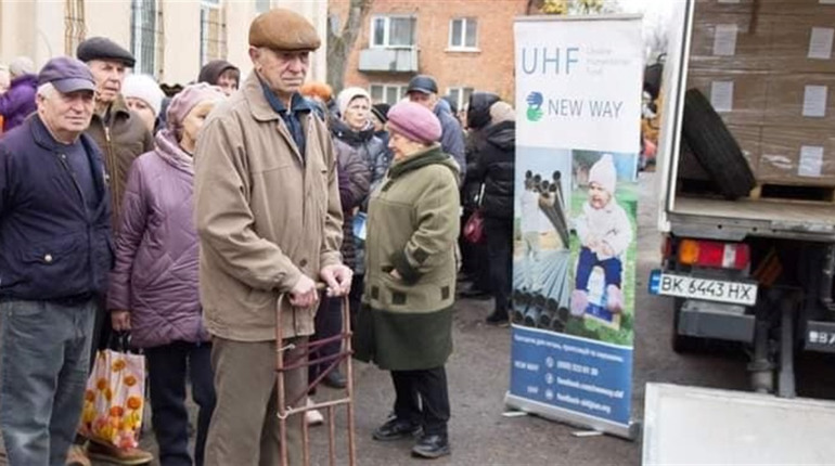 Мешканці Шевченківської громади отримали гуманітарну допомогу від БФ "New way"