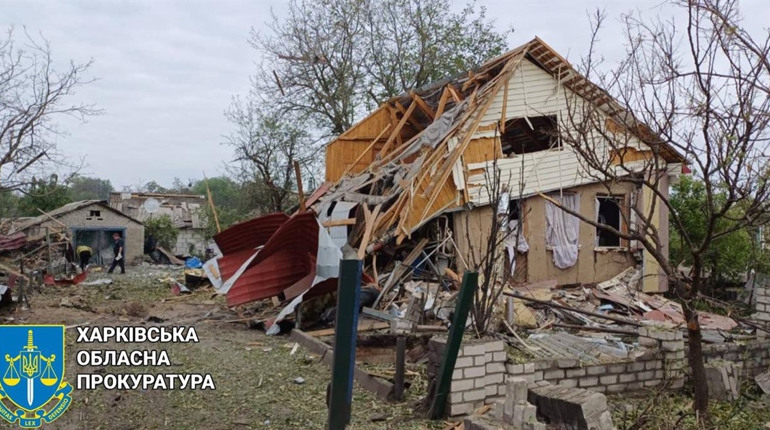 За минулу добу дві жінки травмовано через обстріл Купʼянщини: правоохоронці фіксують злочини рф