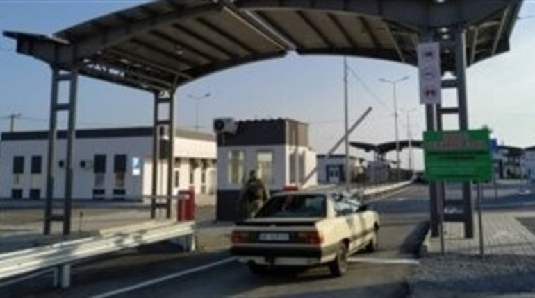 Окупаційна влада Херсонщини заявила про готовність відкрити новий пункт пропуску до Криму