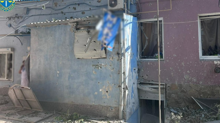 Окупанти вкотре обстріляли Херсон, серед постраждалих — дитина