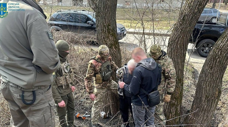 “Бейте в район дислокации. Вперёд родные”. У Тростянці затримали ексрегіонала, який працював на фсб