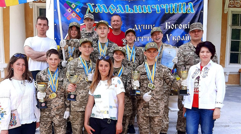 Славутські джури перемогли в обласному конкурсі «Сокіл»(«Джура»). Вони стріляли влучніше за всіх
