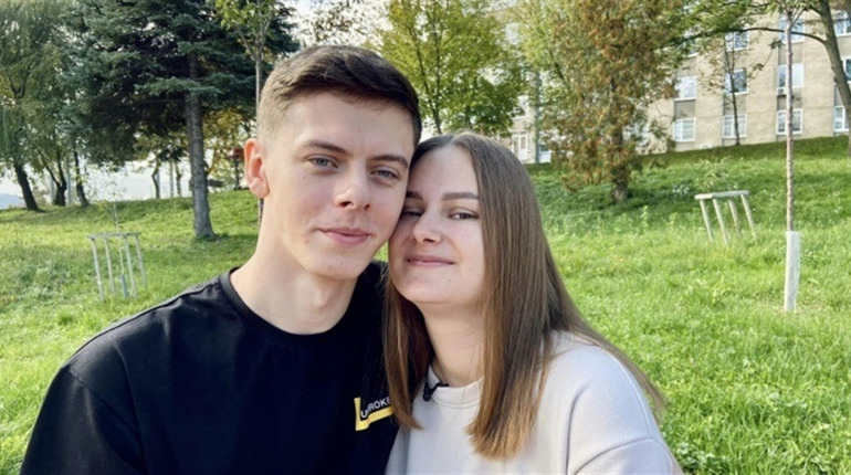 Підірвався на міні, але вижив і одружився: історія бійця з Житомирщини