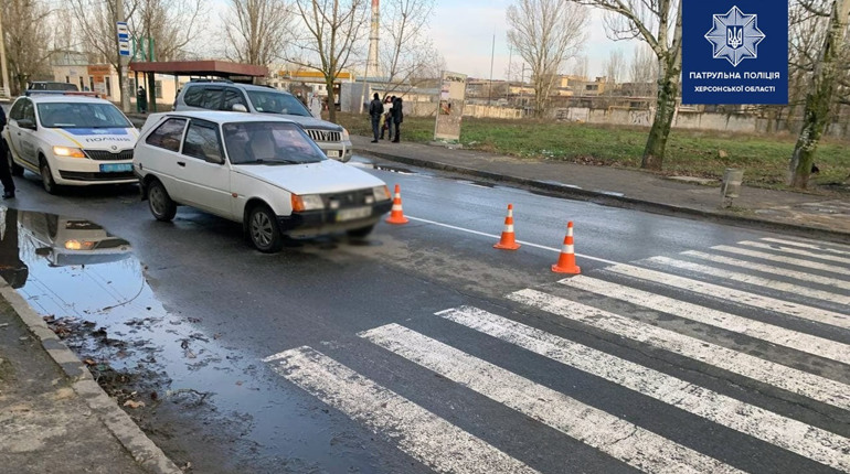 10-річного херсонця збила автівка, а покарали його матір