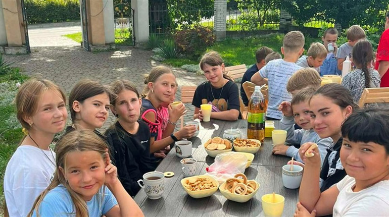 «Веселі канікули з Богом». У Городку стартував сімейний табір дозвілля