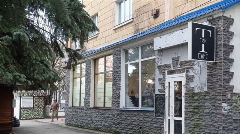 Кав'ярня ТОК у Первомайську запрошує на каву, чай та тістечка: відчуй приємну атмосферу середмістя