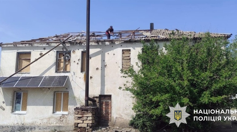 Ворожі обстріли Херсонщини: окупанти завдали ударів з артилерії та безпілотників