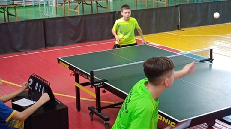 Первомайська команда з настільного тенісу провела черговий тур Чемпіонату України