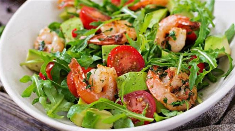 Азійська кухня в українському варіанті: суп том-ям, дієтичні дімсами та пікантний салат