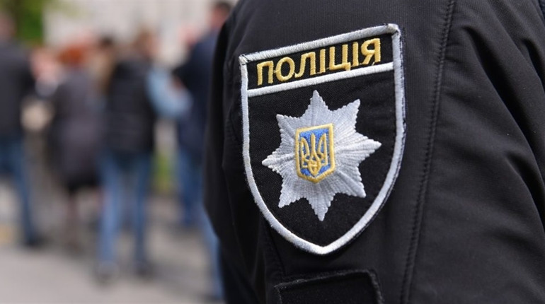 На Переяславщині правоохоронці зупинили викрадене авто та розшукали 83-річну пенсіонерку